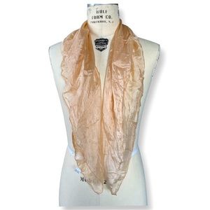 Rose beige square 100% Silk Scarf
Size OS